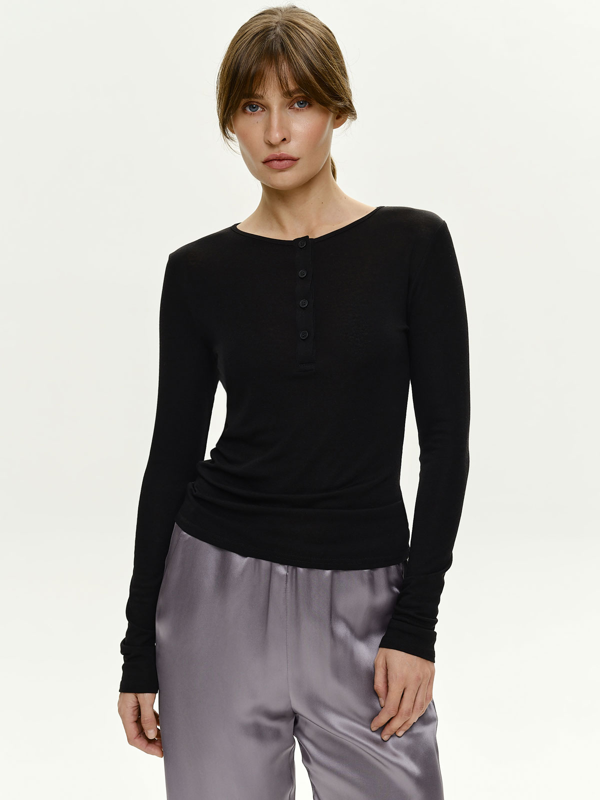 Лонгслив BASE SLIM FIT (черный)